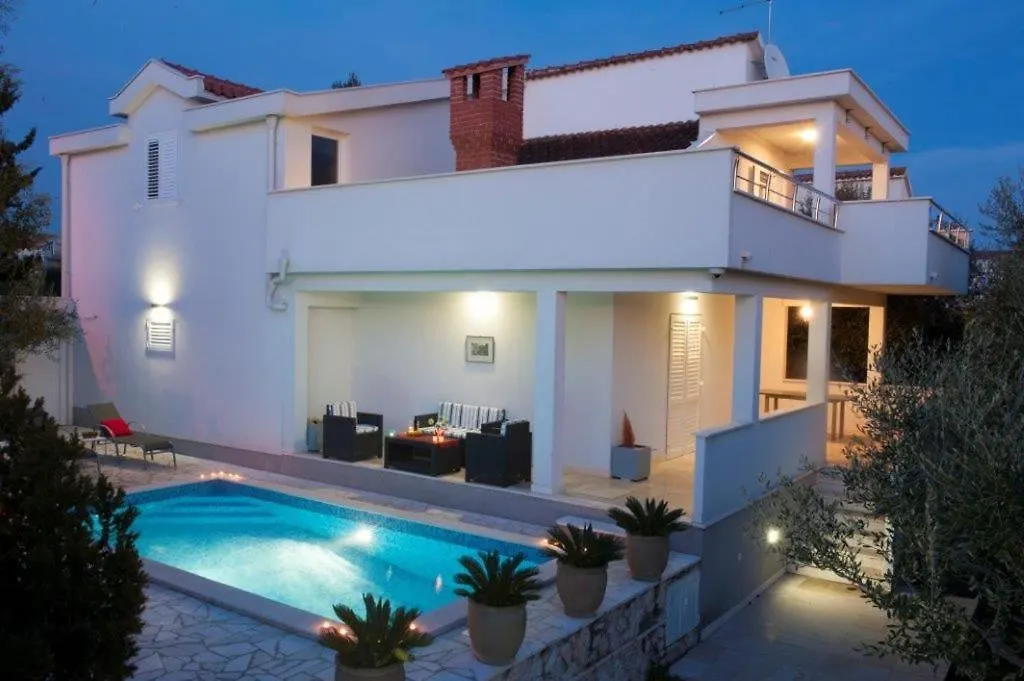 Villa Doris Trogir Croatia