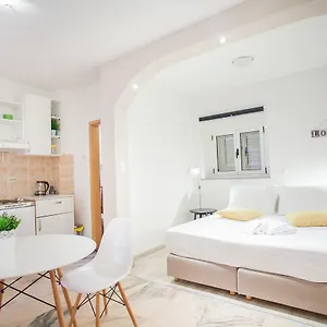 Emotha Trogir